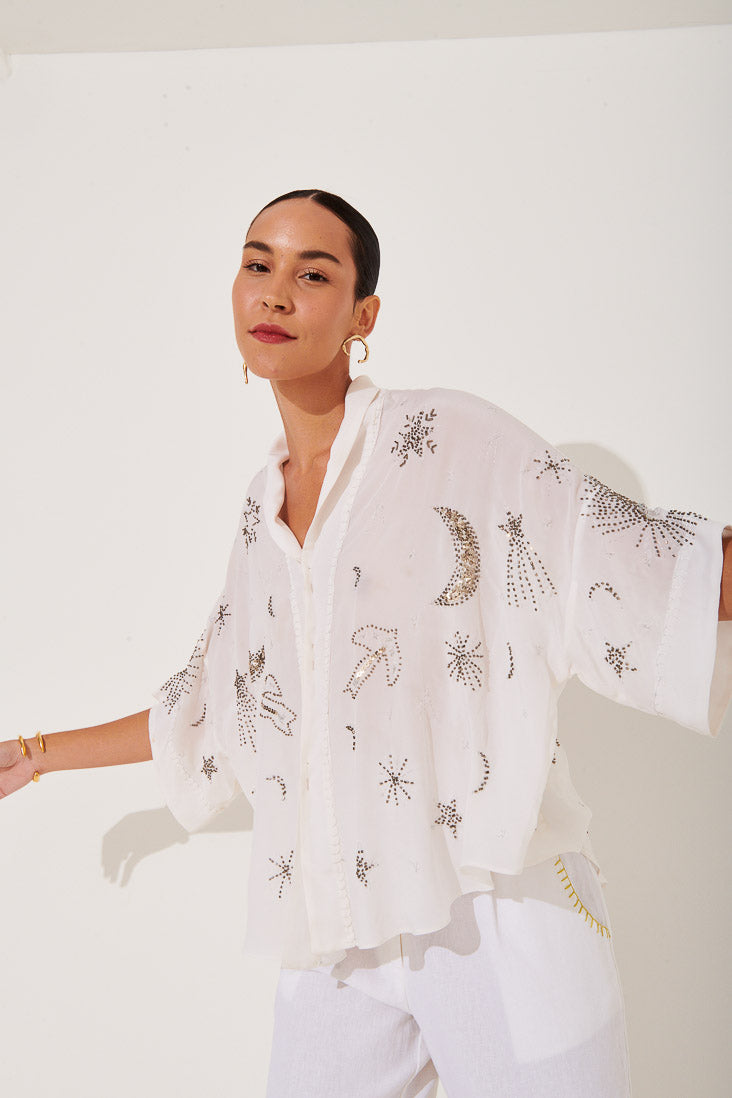 Kimono Curto Bordado Infinito Seda Lisa Branco